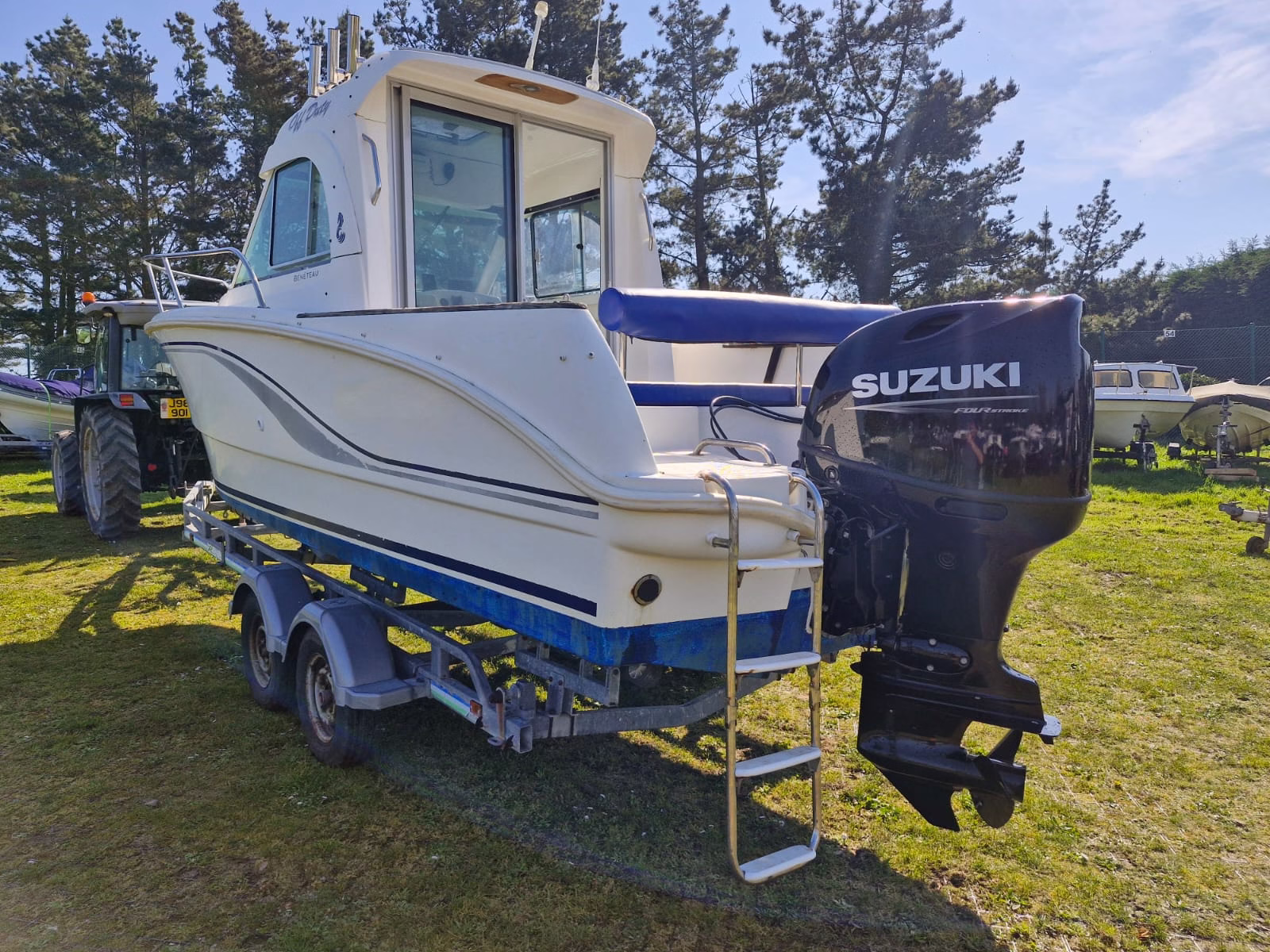 Beneteau Antares 650 – Off Duty