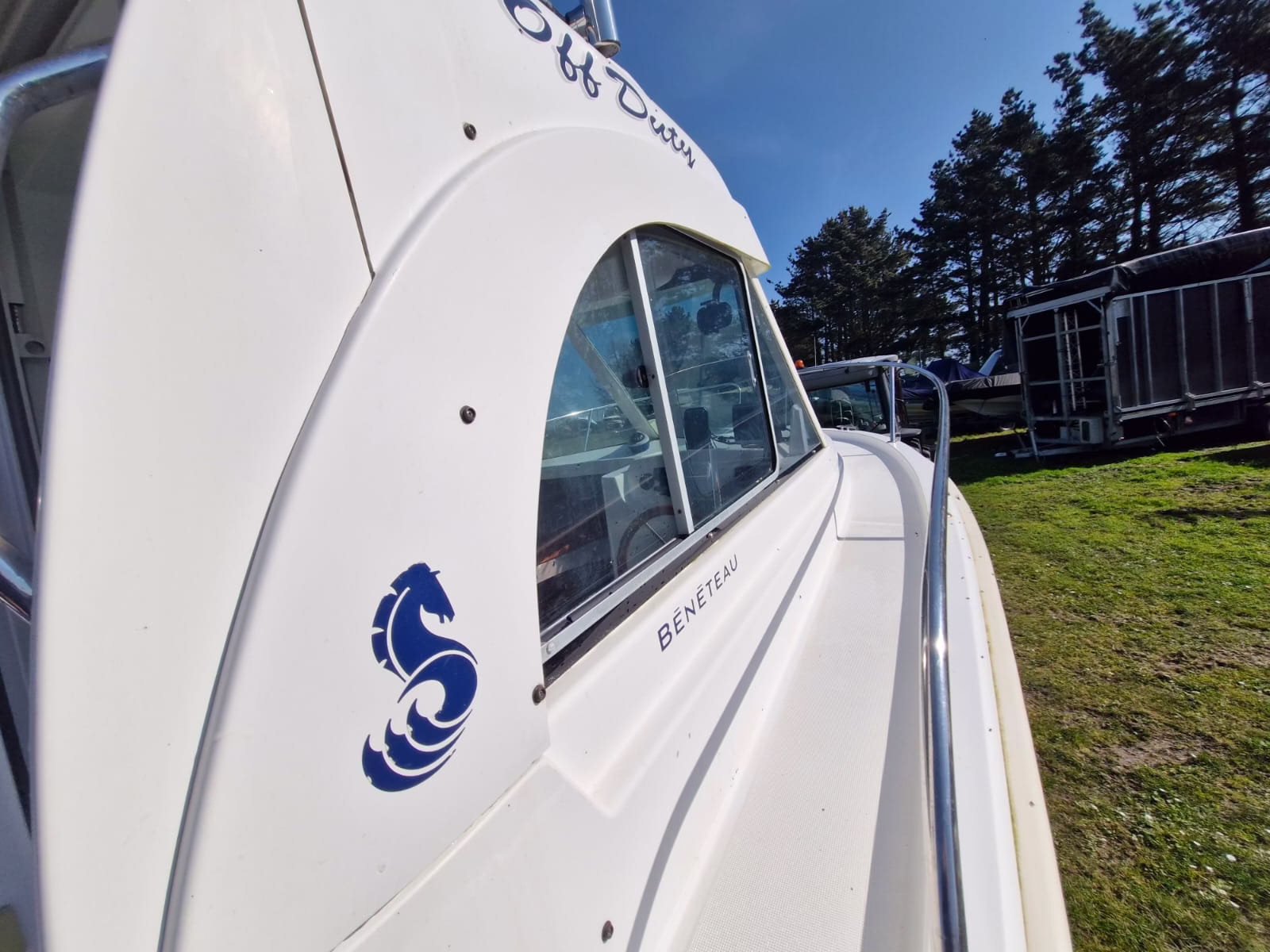 Beneteau Antares 650 – Off Duty