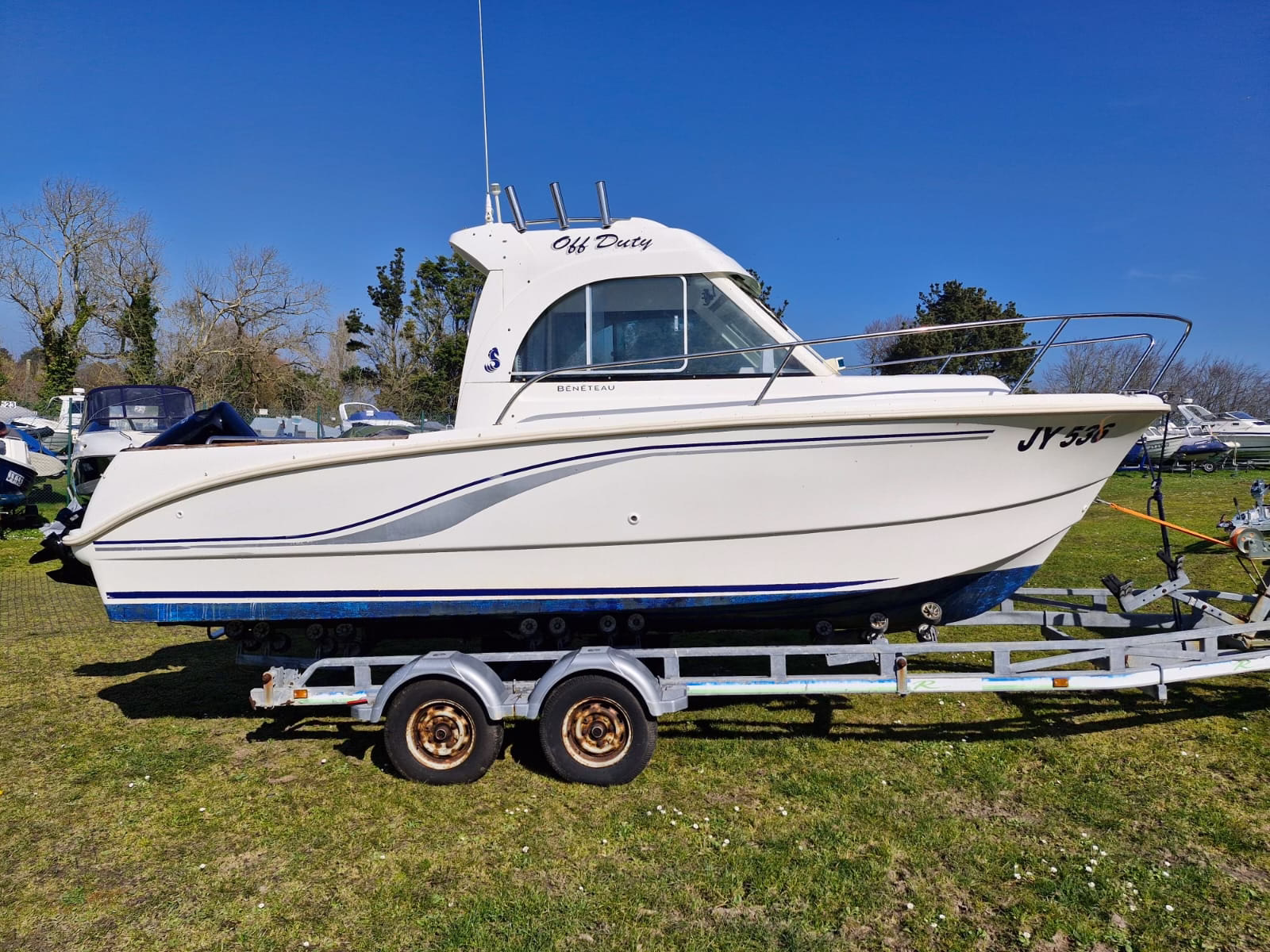 Beneteau Antares 650 – Off Duty