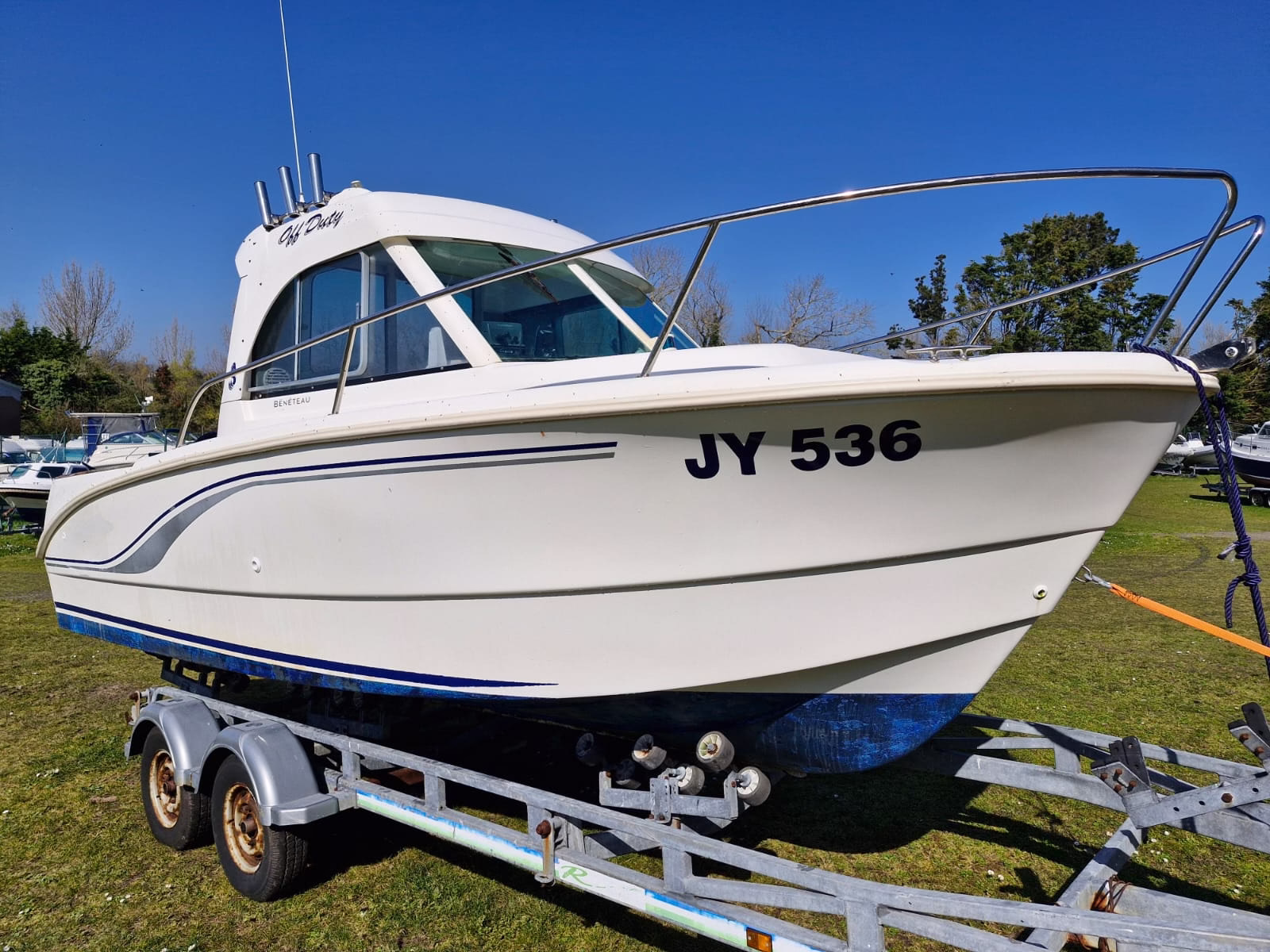 Beneteau Antares 650 – Off Duty