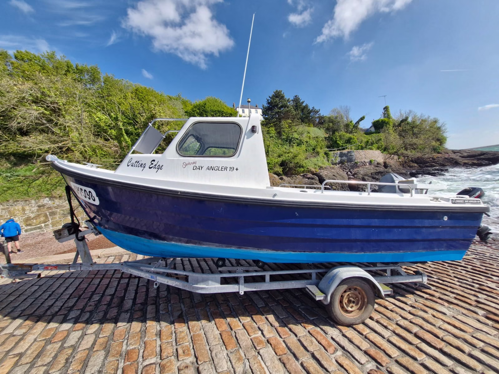 Orkney Day Angler 19+ – Cutting Edge