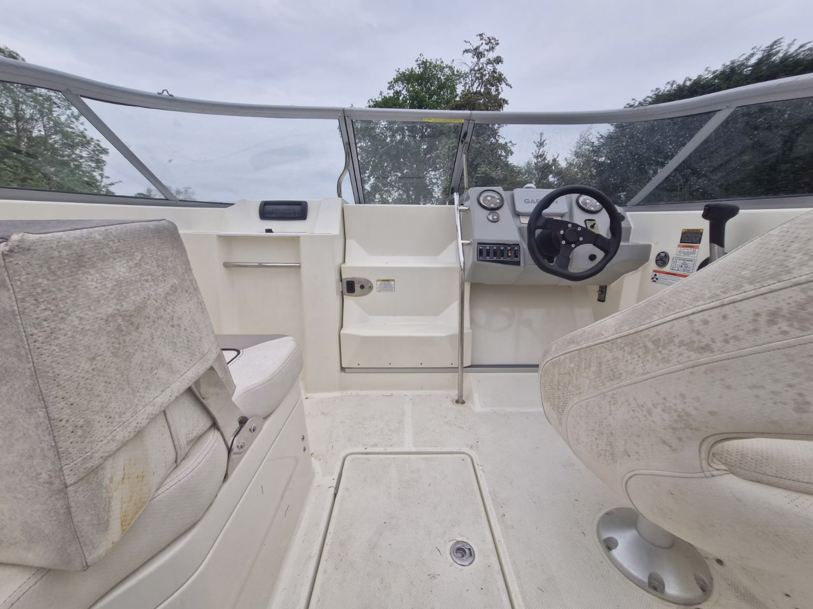 Bayliner 642 – Thea
