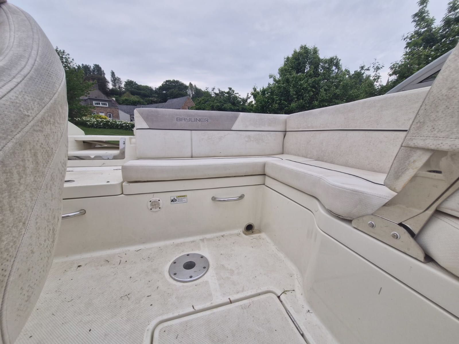 Bayliner 642 – Thea